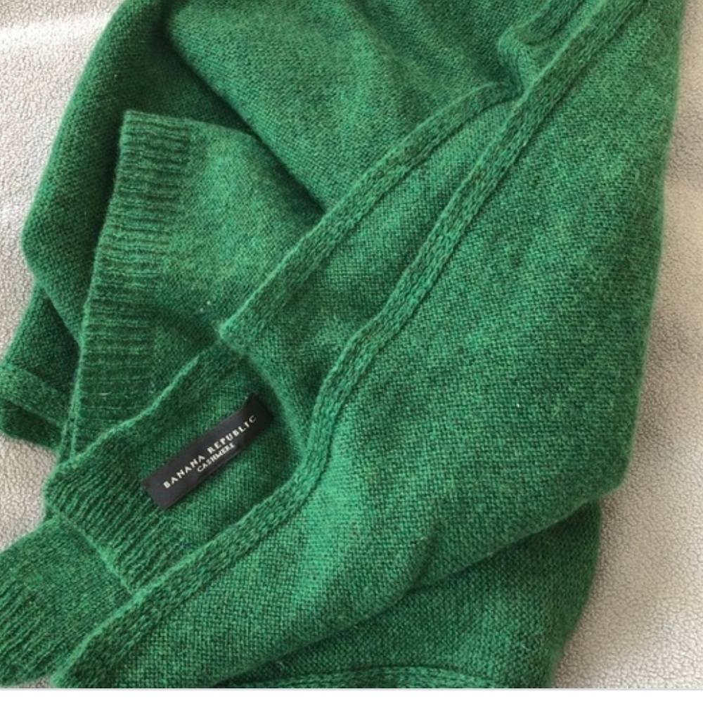 Green Banana Republic Cashmere Blanket scarf